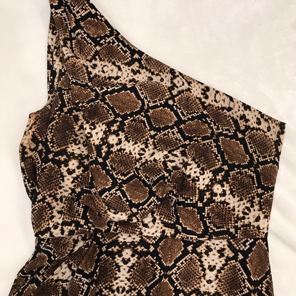 BCBGMaxAzria dress - Picture 5 of 8